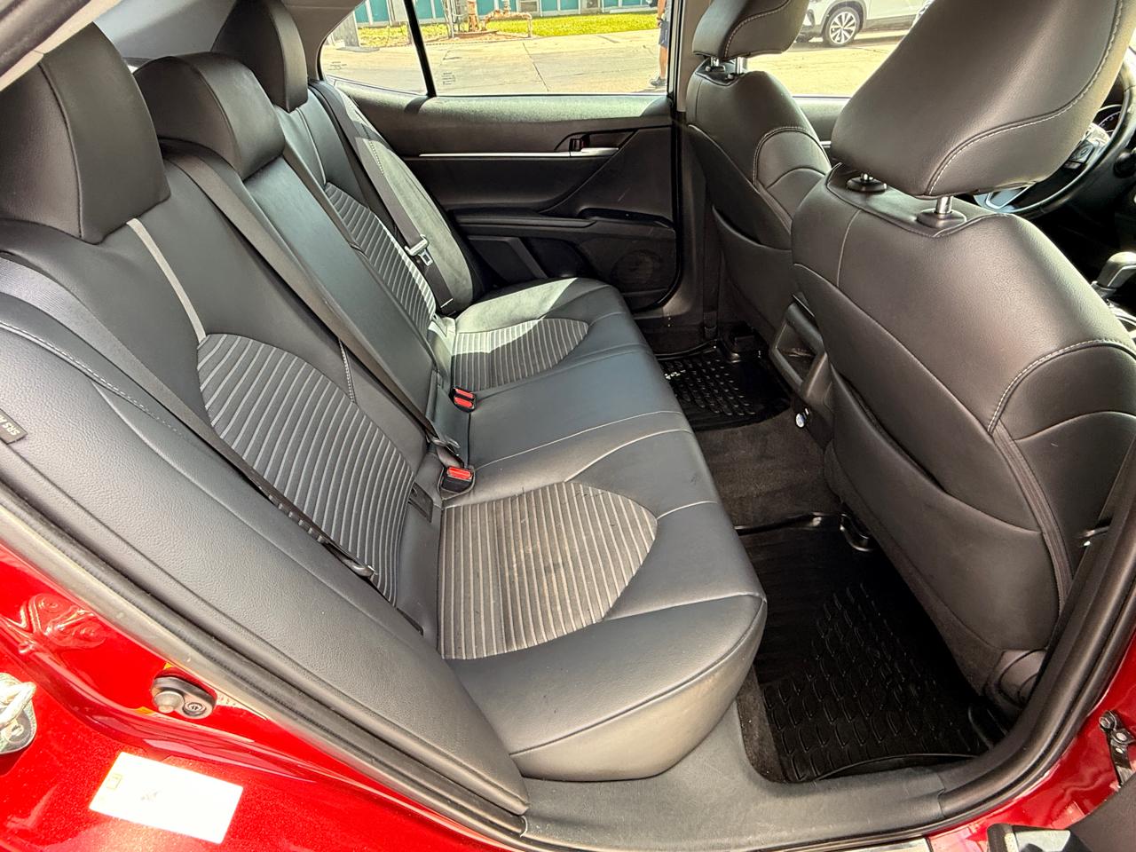 Toyota Camry SE 2018