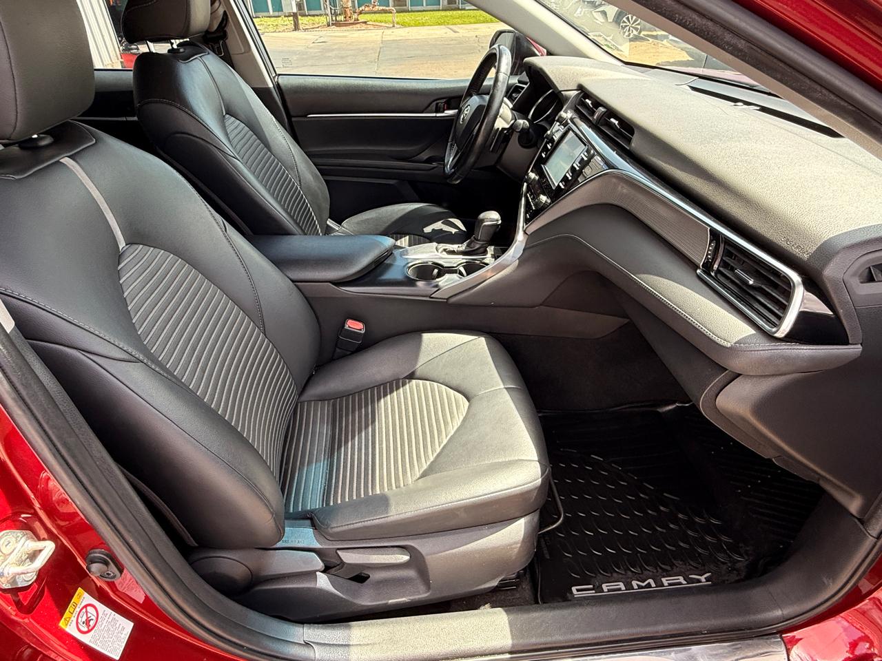 Toyota Camry SE 2018