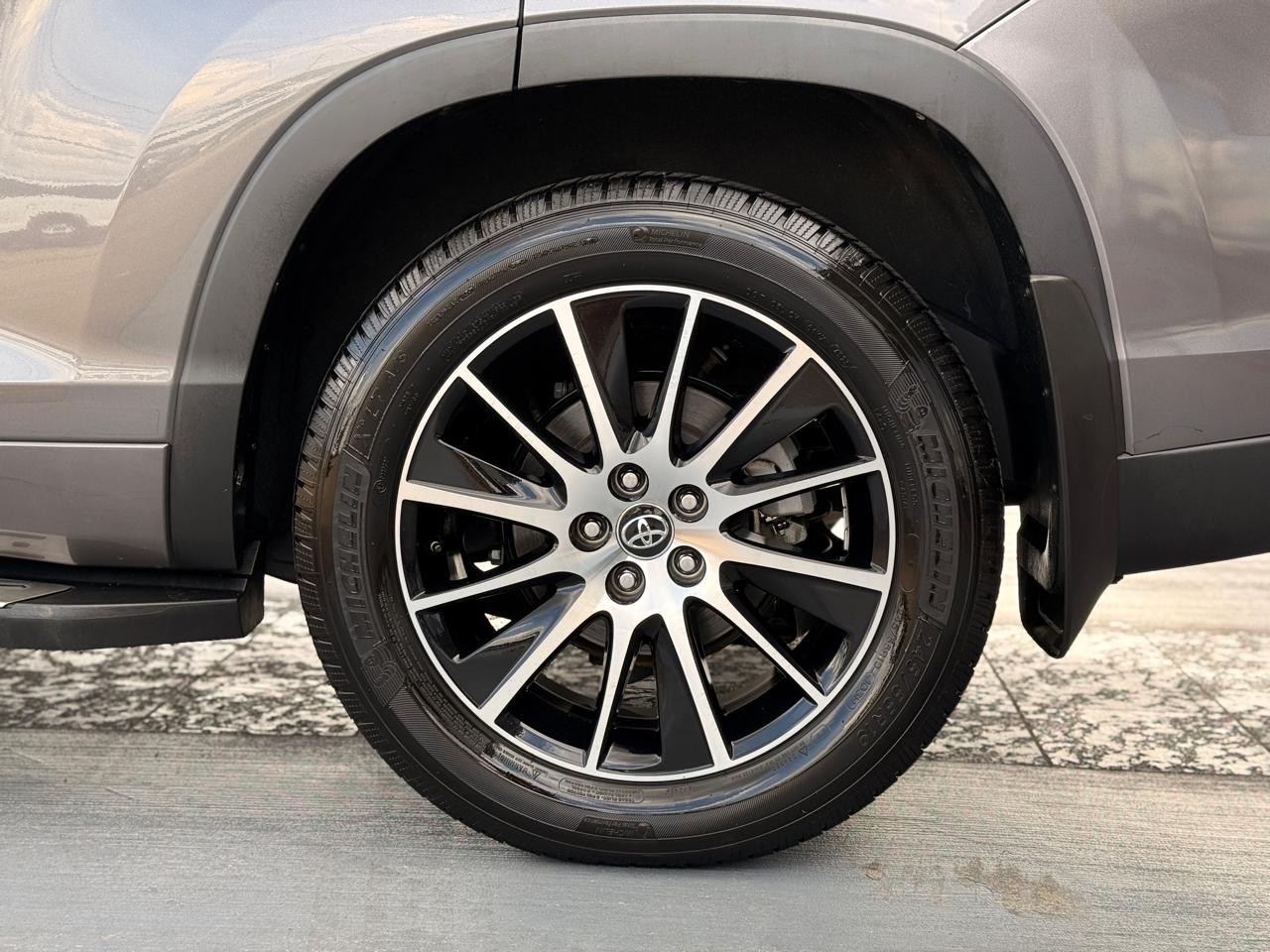 Toyota Highlander XLE 2018