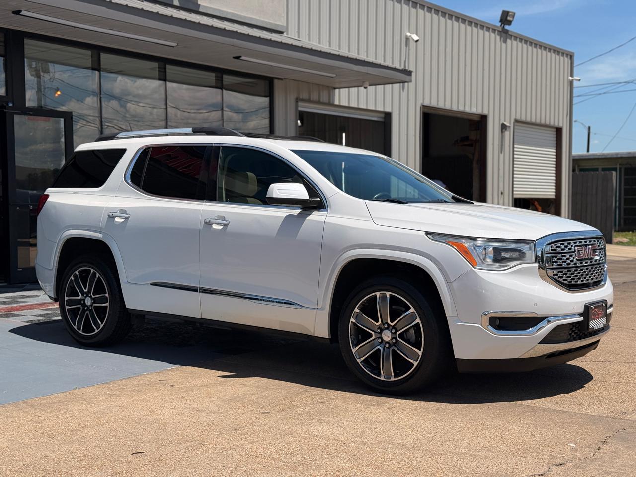 GMC Acadia Denali 2017