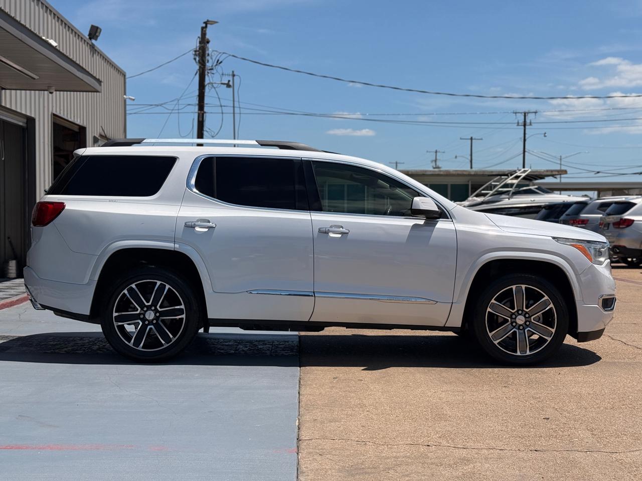 GMC Acadia Denali 2017