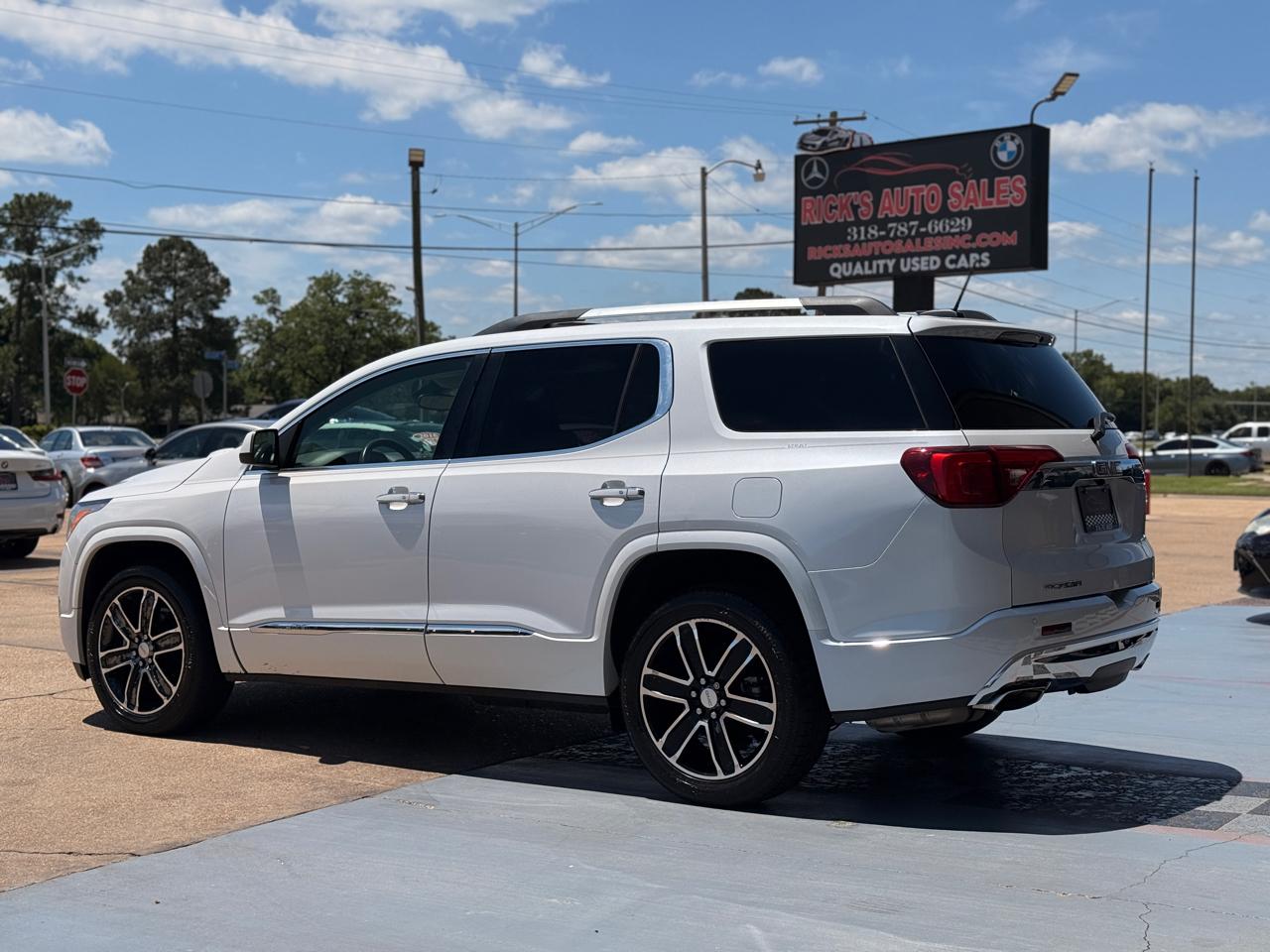 GMC Acadia Denali 2017