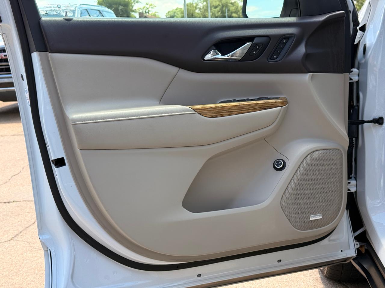 GMC Acadia Denali 2017