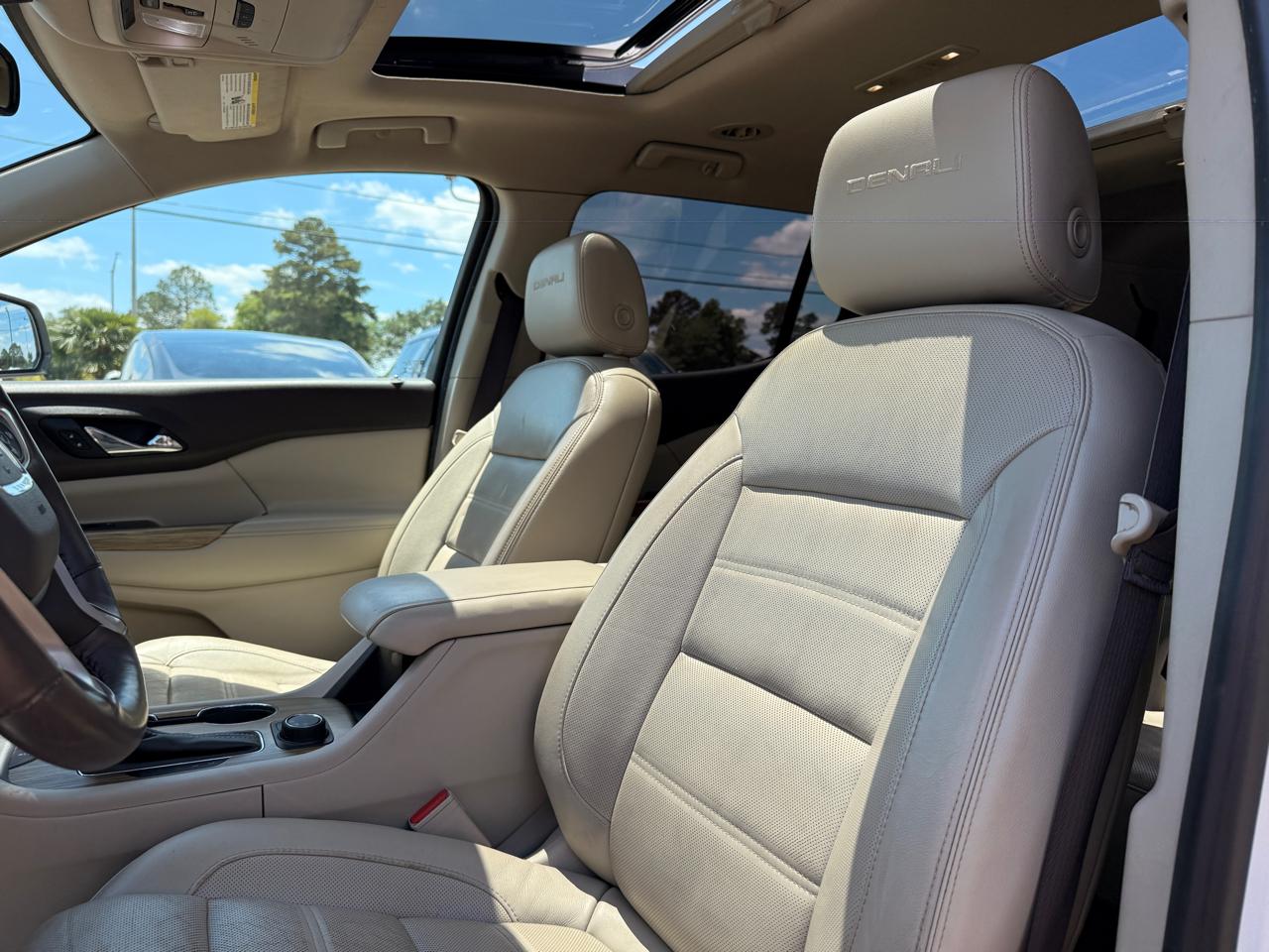 GMC Acadia Denali 2017
