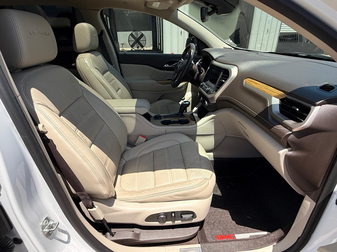 GMC Acadia Denali 2017