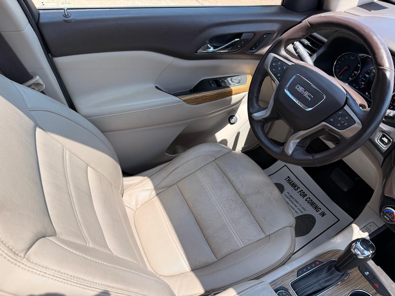 GMC Acadia Denali 2017