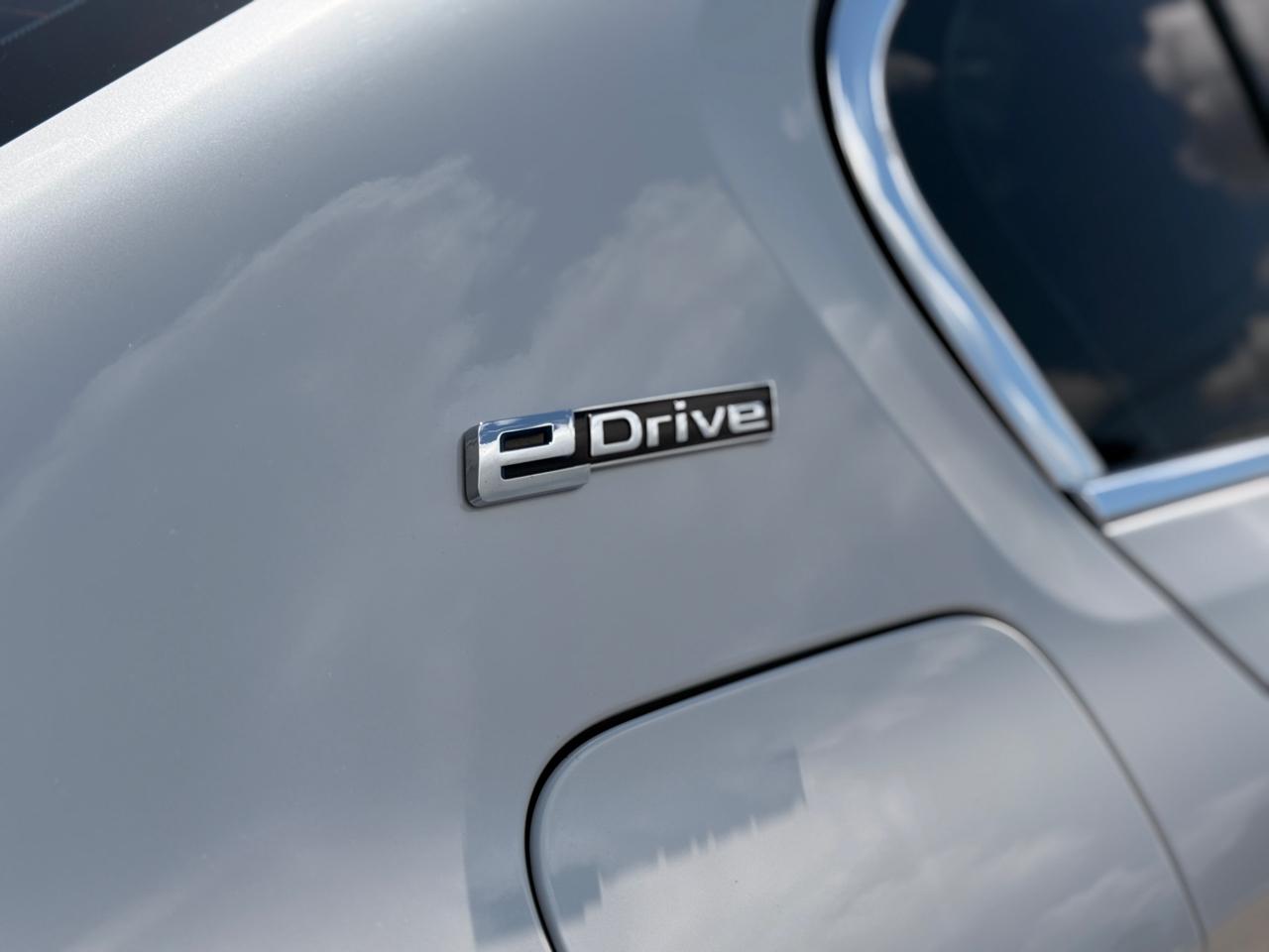 BMW 5-Series 530e xDrive iPerformance 2018