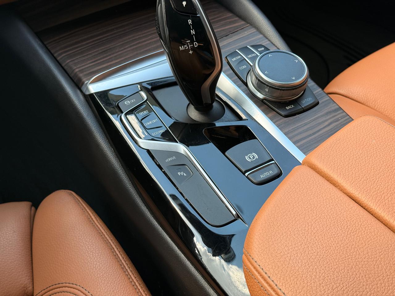 BMW 5-Series 530e xDrive iPerformance 2018