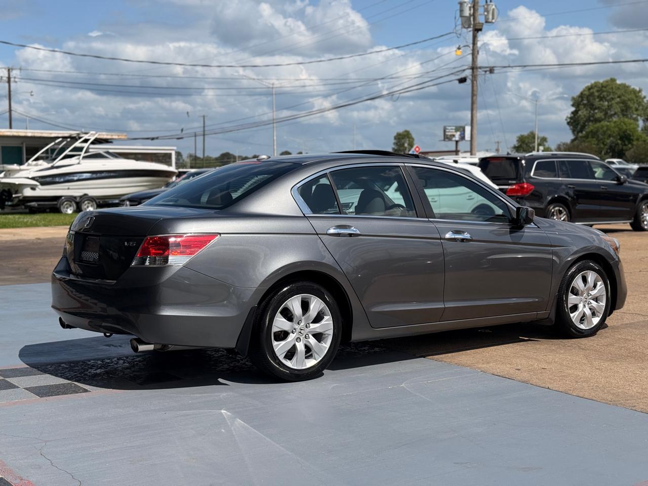 Honda Accord EX-L V-6 Sedan AT 2010