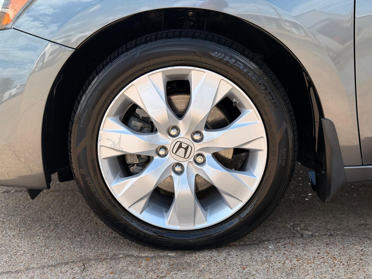 Honda Accord EX-L V-6 Sedan AT 2010