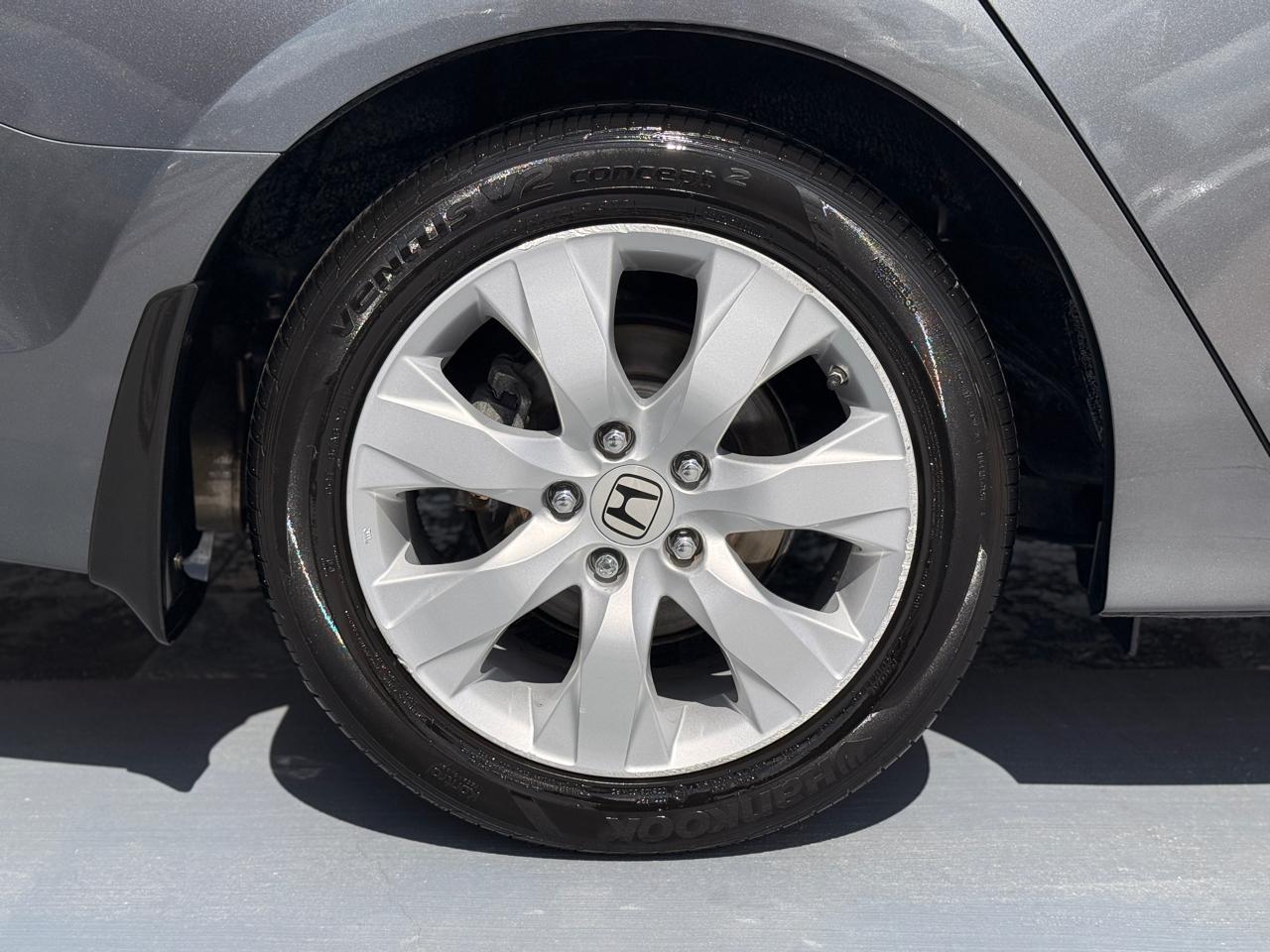 Honda Accord EX-L V-6 Sedan AT 2010