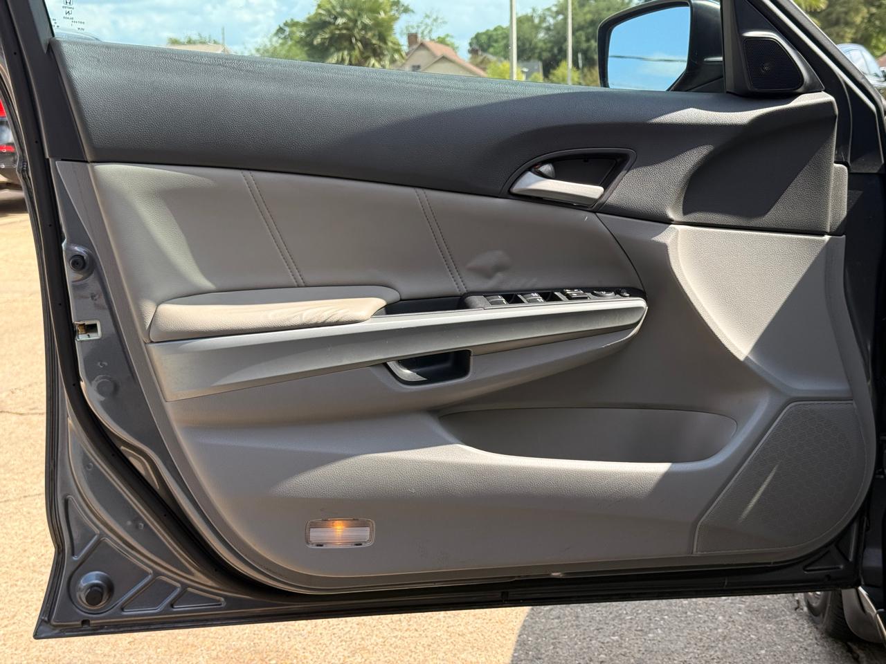 Honda Accord EX-L V-6 Sedan AT 2010