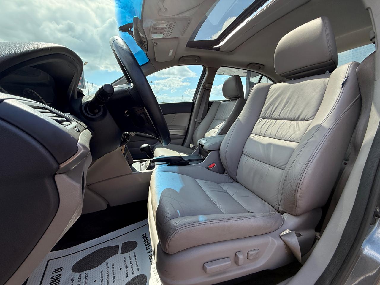 Honda Accord EX-L V-6 Sedan AT 2010