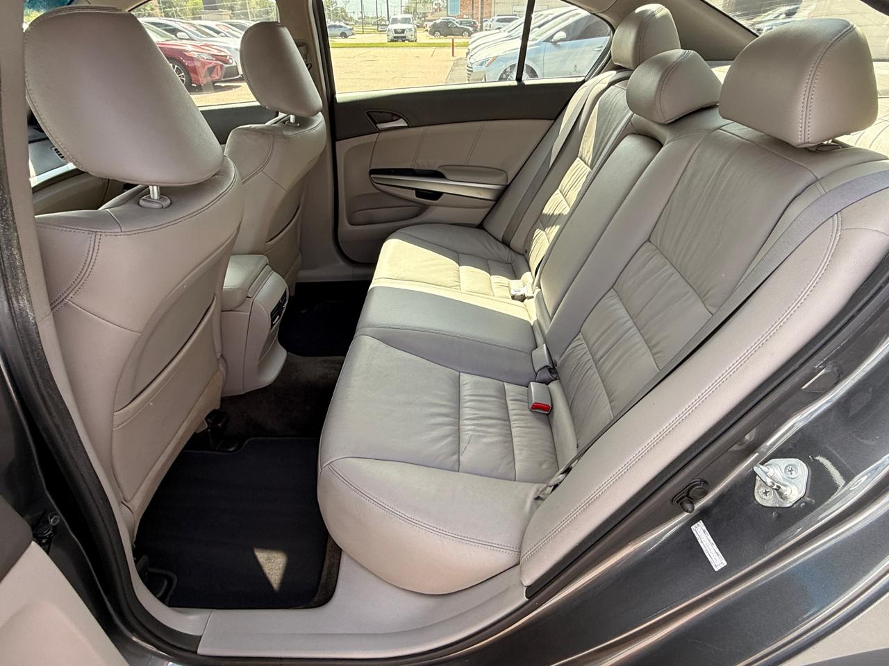 Honda Accord EX-L V-6 Sedan AT 2010