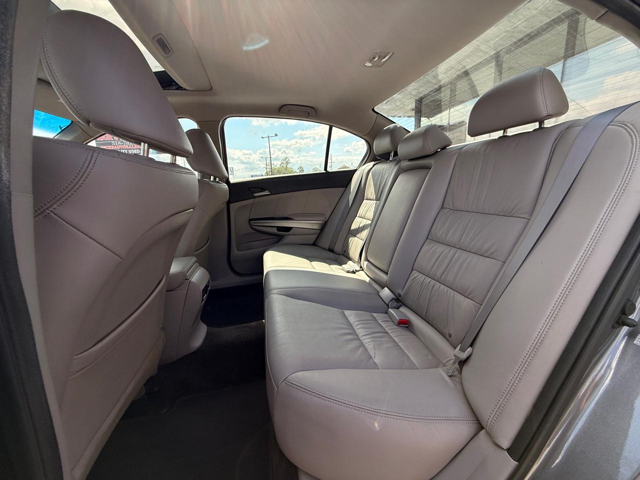 Honda Accord EX-L V-6 Sedan AT 2010