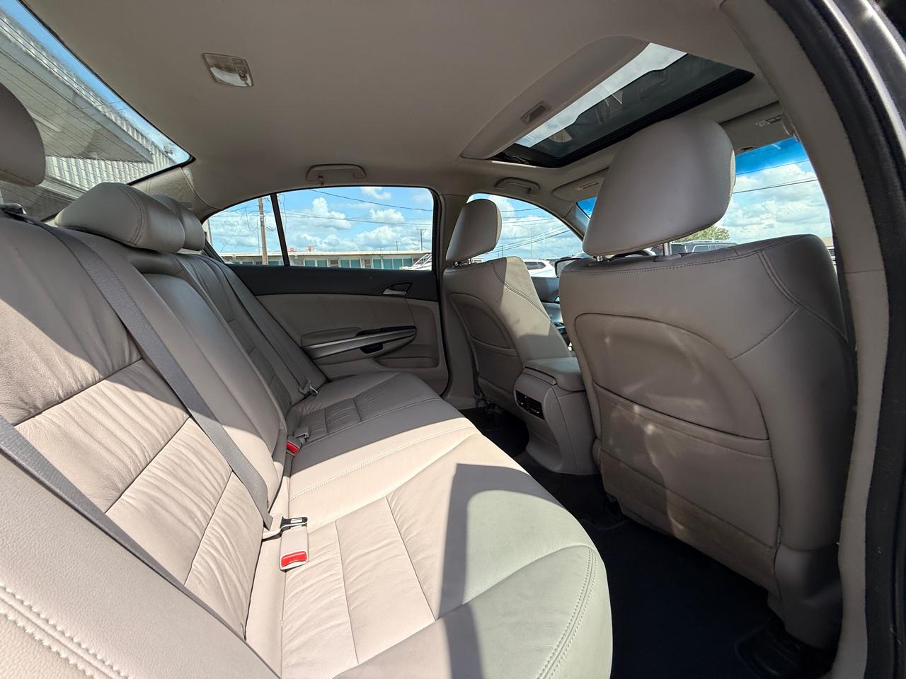 Honda Accord EX-L V-6 Sedan AT 2010