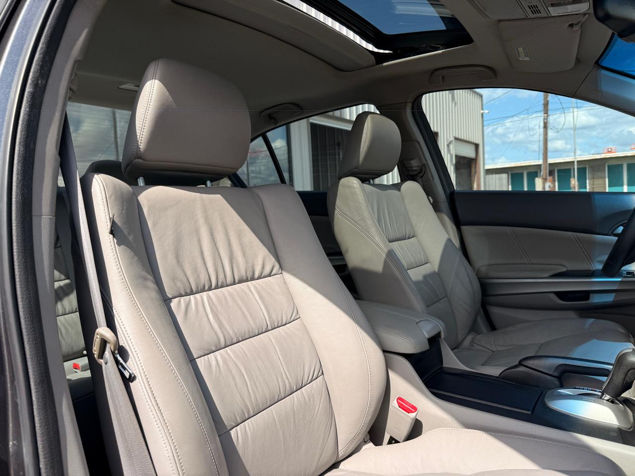 Honda Accord EX-L V-6 Sedan AT 2010