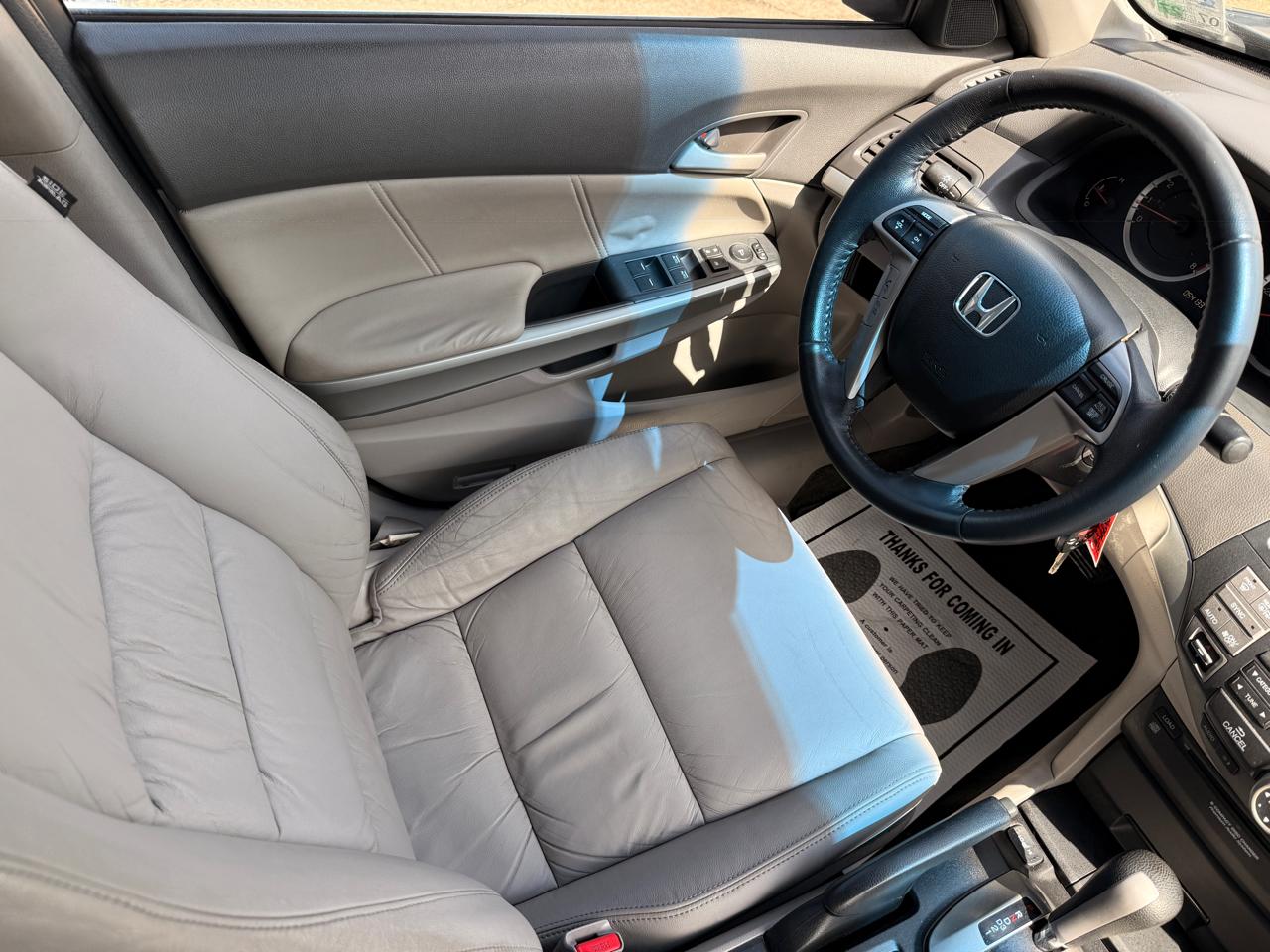 Honda Accord EX-L V-6 Sedan AT 2010