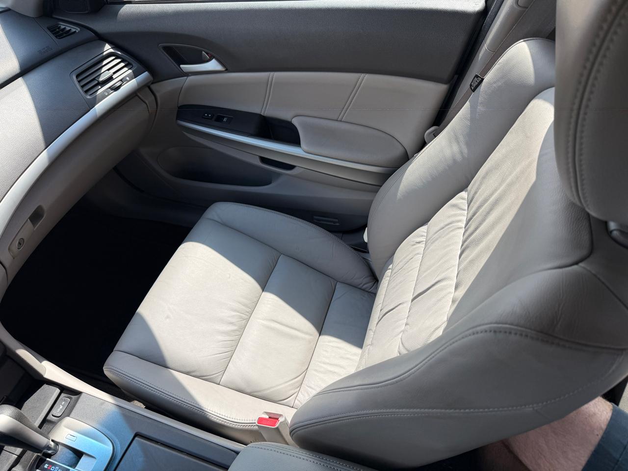 Honda Accord EX-L V-6 Sedan AT 2010