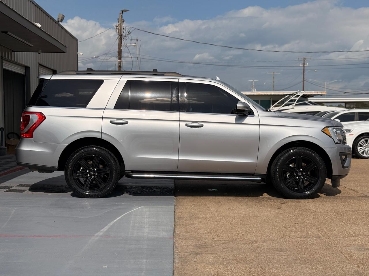 Ford Expedition XLT 2020