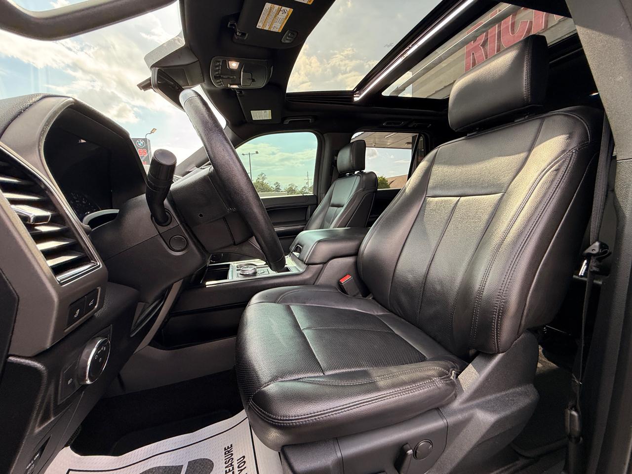 Ford Expedition XLT 2020