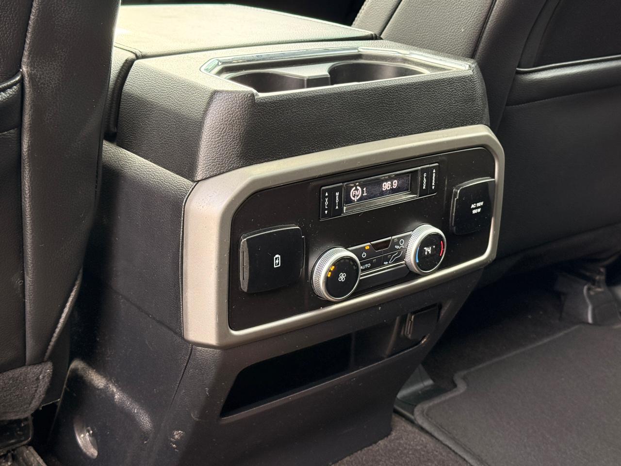 Ford Expedition XLT 2020