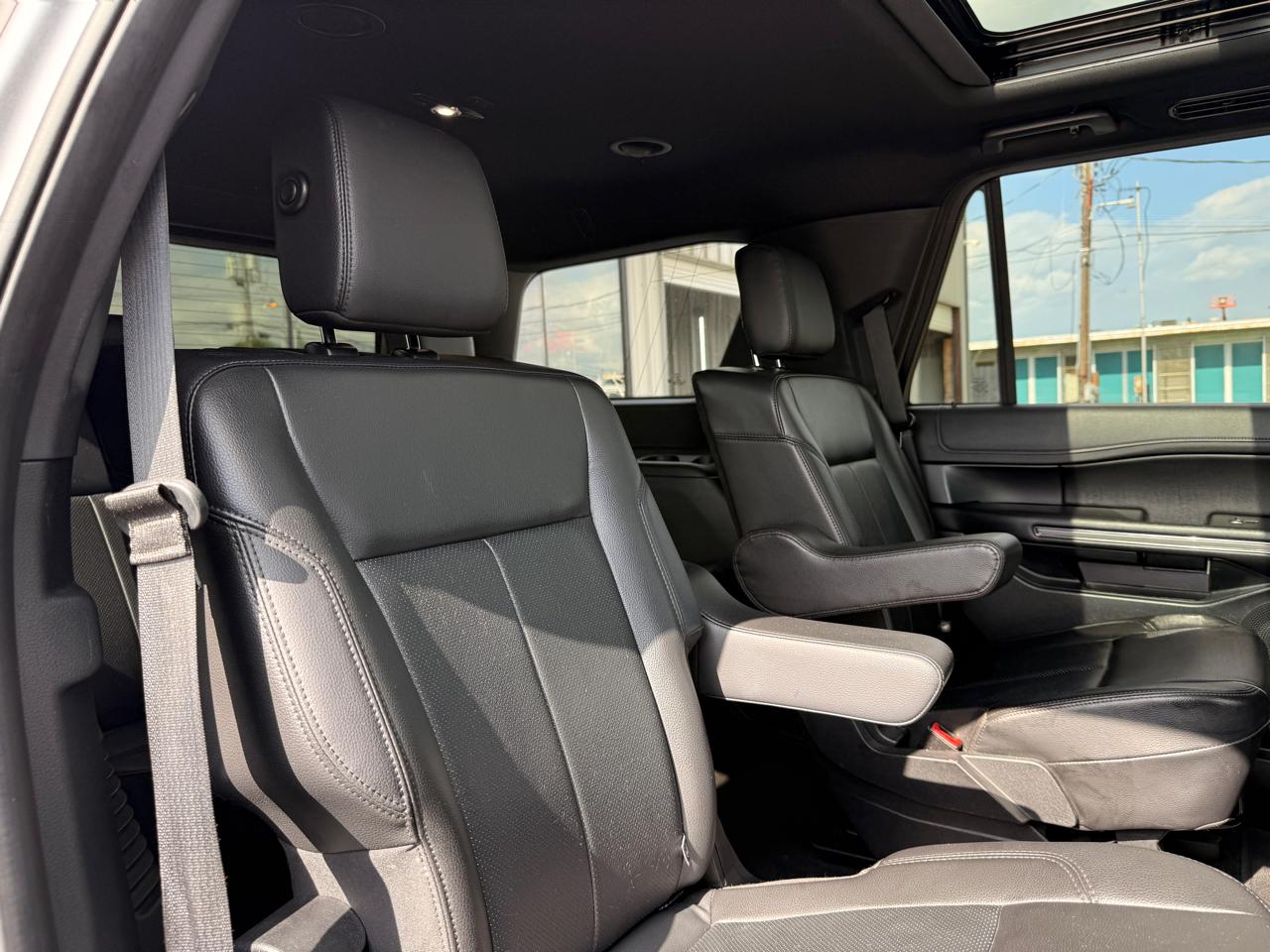 Ford Expedition XLT 2020