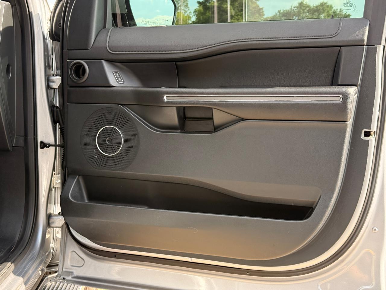 Ford Expedition XLT 2020