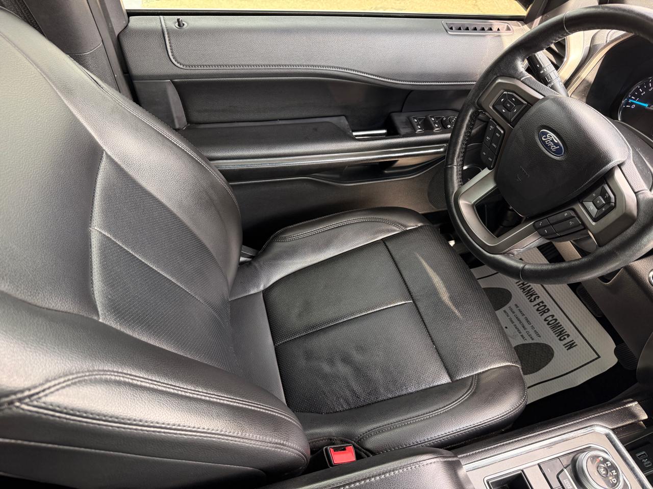 Ford Expedition XLT 2020