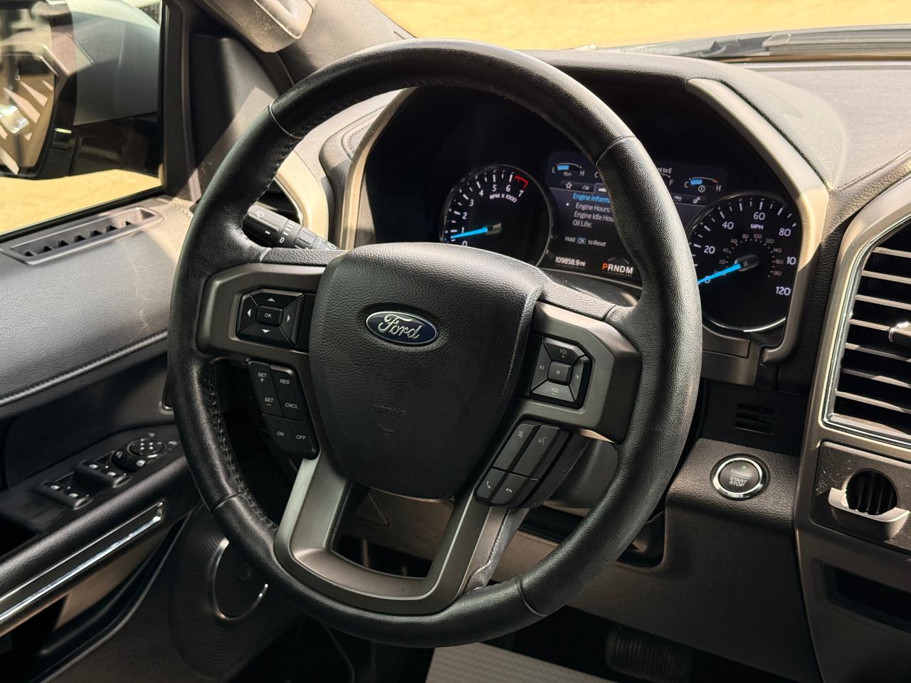 Ford Expedition XLT 2020