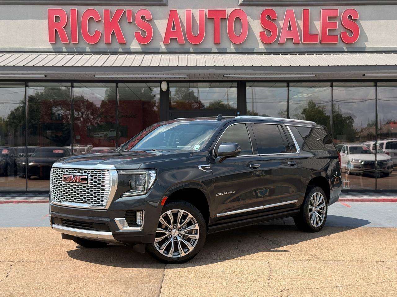 GMC Yukon XL Denali 2WD 2021