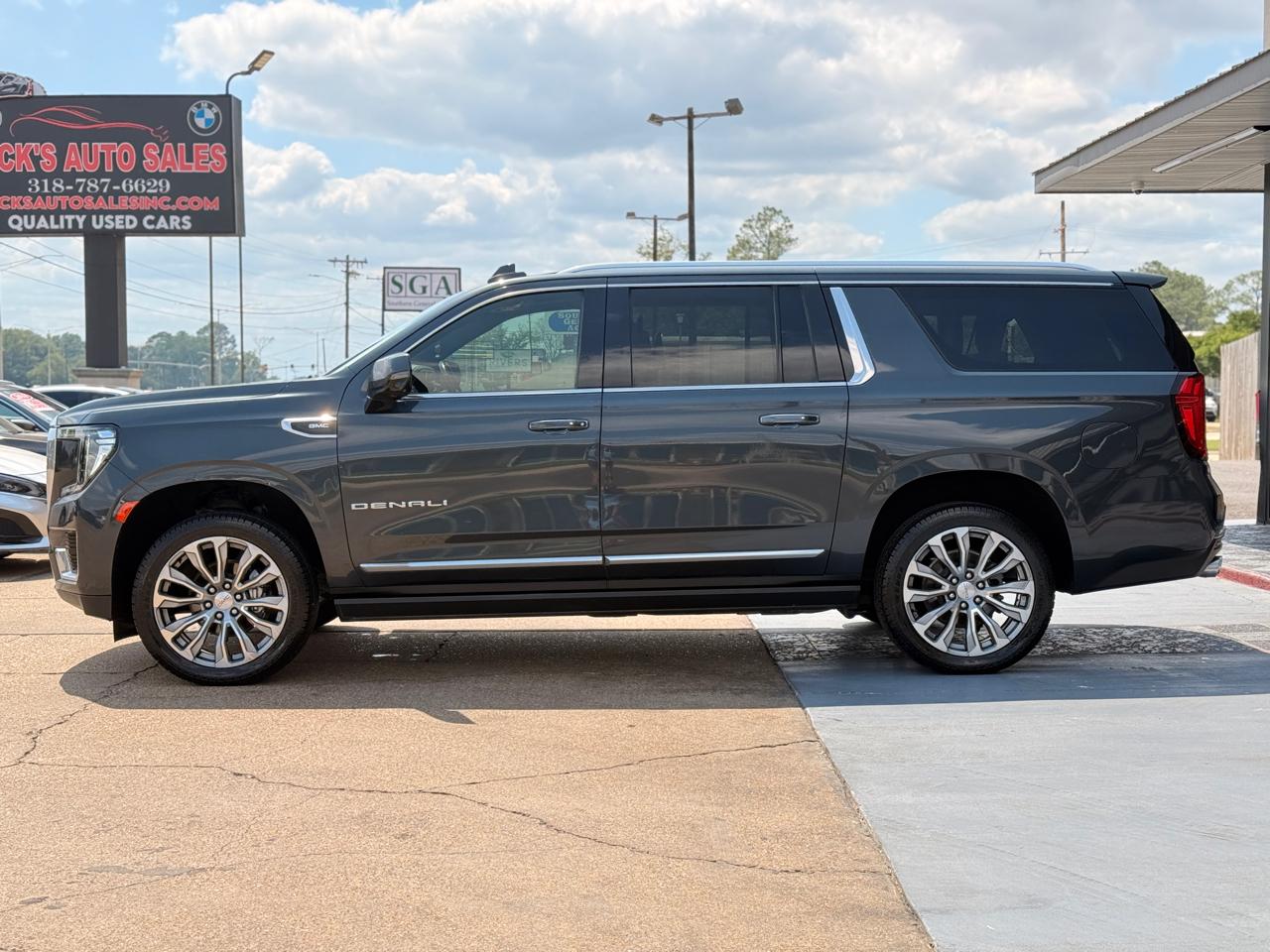 GMC Yukon XL Denali 2WD 2021