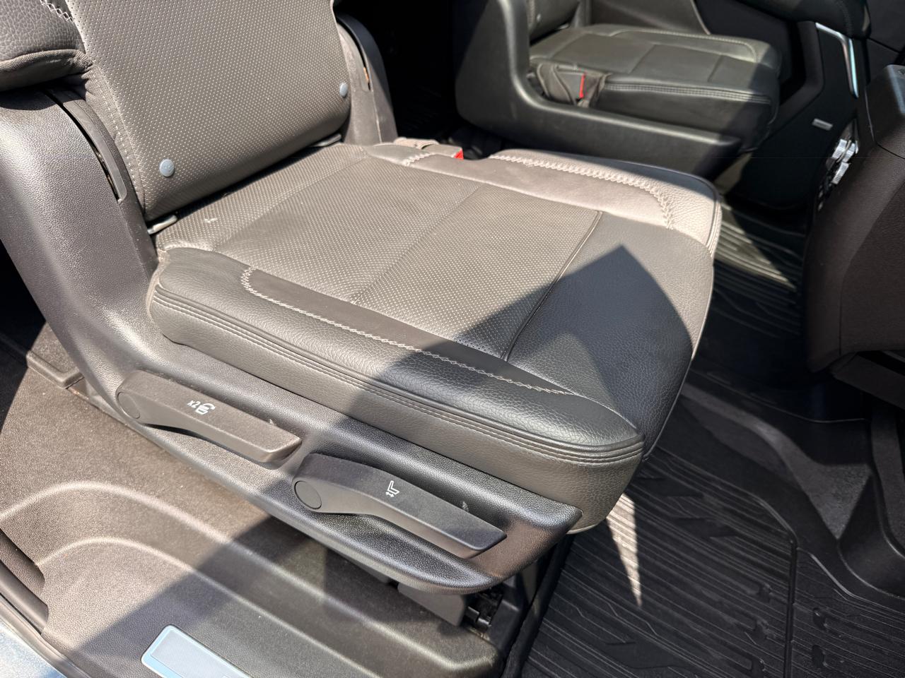 GMC Yukon XL Denali 2WD 2021