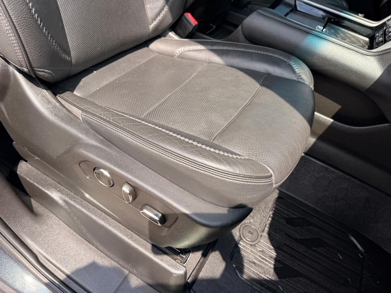 GMC Yukon XL Denali 2WD 2021