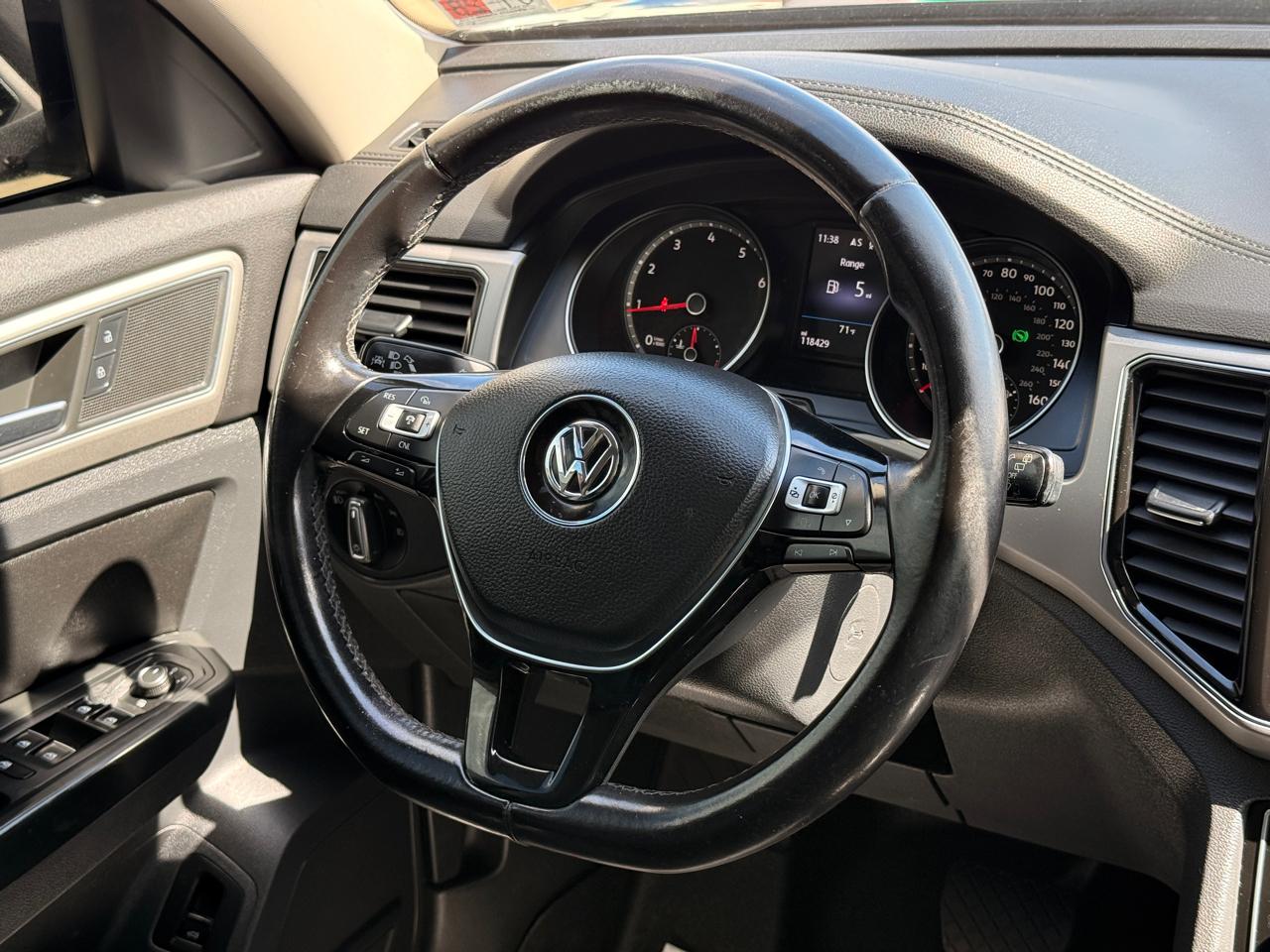Volkswagen Atlas V6 SEL AWD 2018
