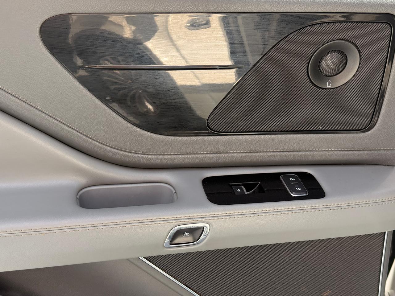 Lincoln Aviator Reserve AWD 2020