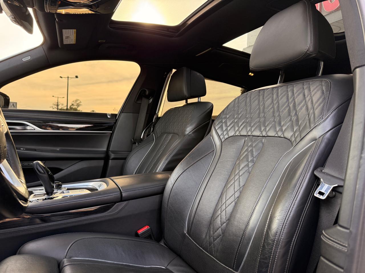 BMW 7-Series 750i 2019