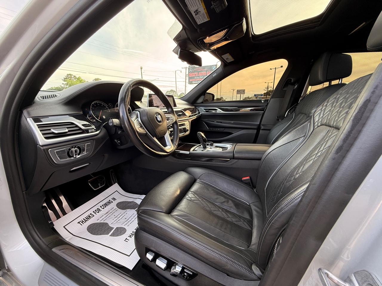 BMW 7-Series 750i 2019