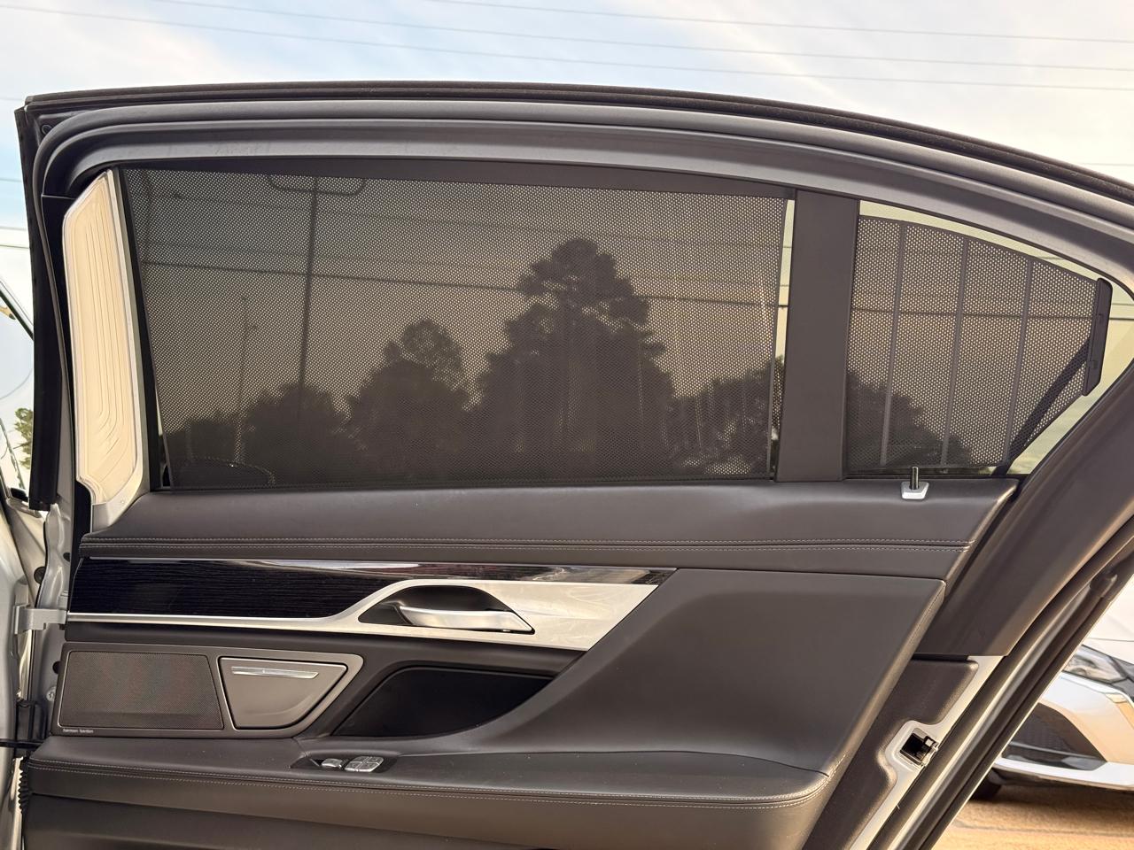 BMW 7-Series 750i 2019