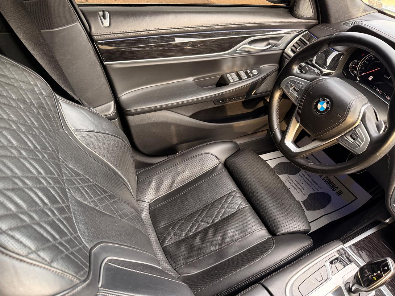 BMW 7-Series 750i 2019