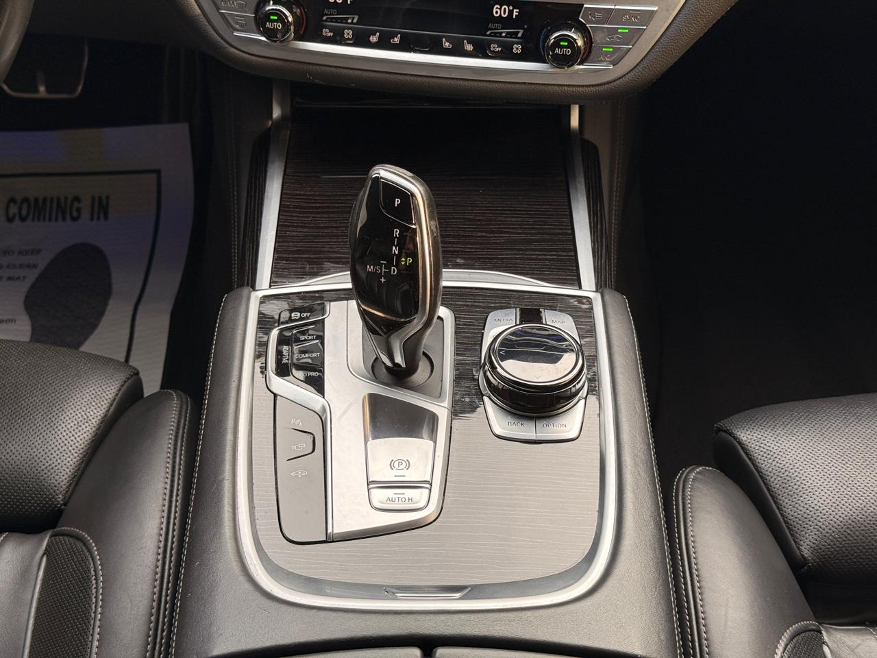 BMW 7-Series 750i 2019