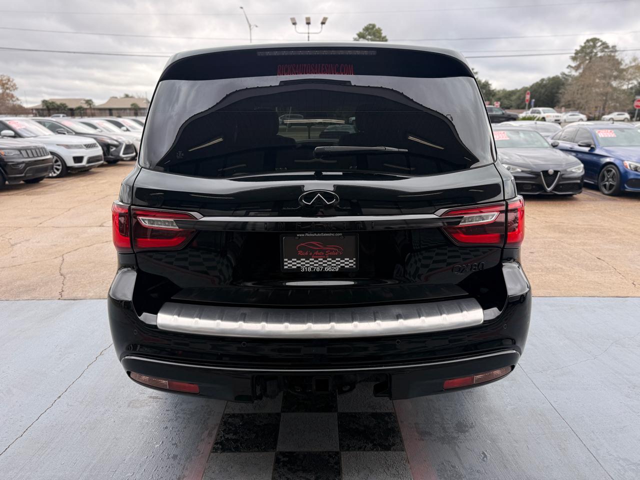 Infiniti QX80 LUXE 2019