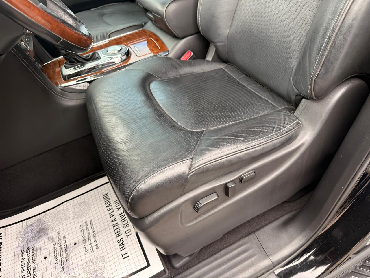 Infiniti QX80 LUXE 2019