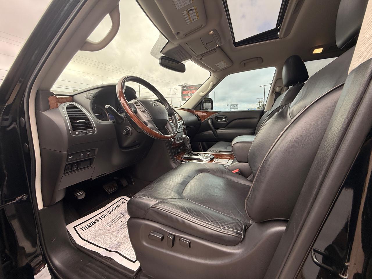 Infiniti QX80 LUXE 2019