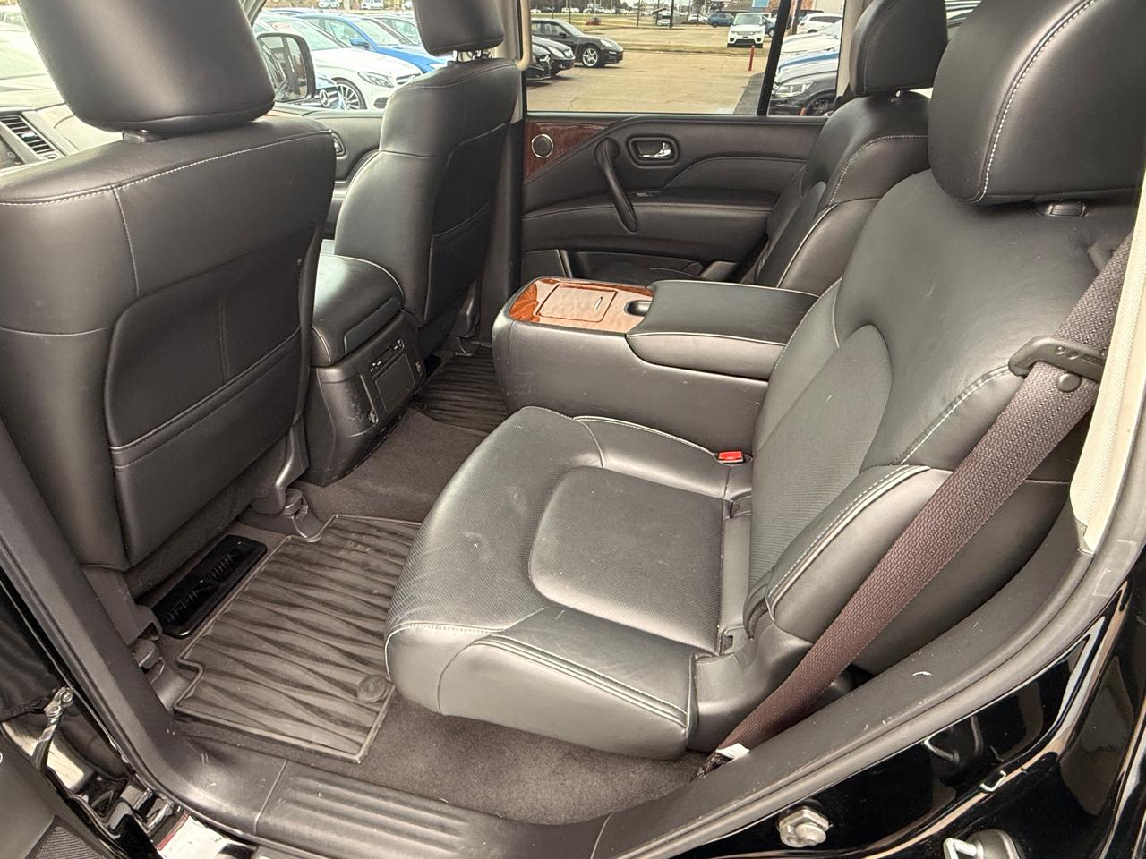 Infiniti QX80 LUXE 2019