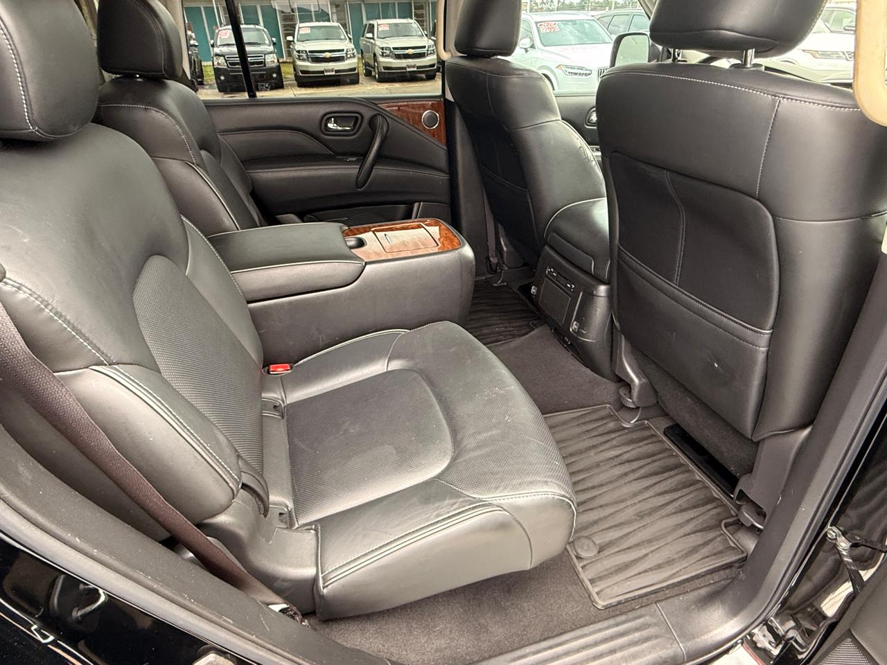 Infiniti QX80 LUXE 2019