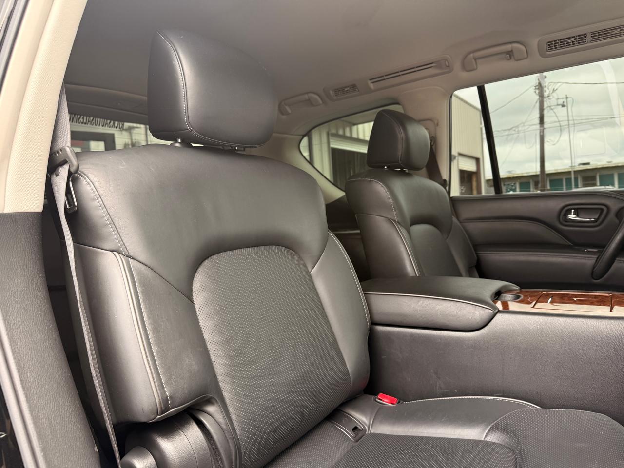 Infiniti QX80 LUXE 2019