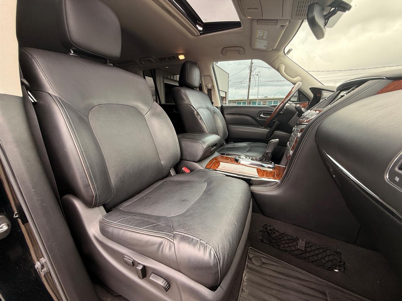 Infiniti QX80 LUXE 2019