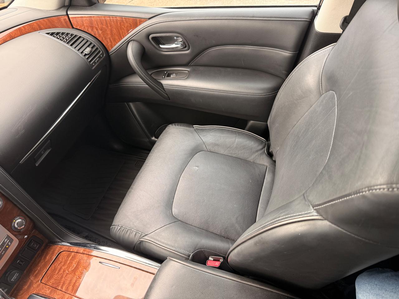 Infiniti QX80 LUXE 2019