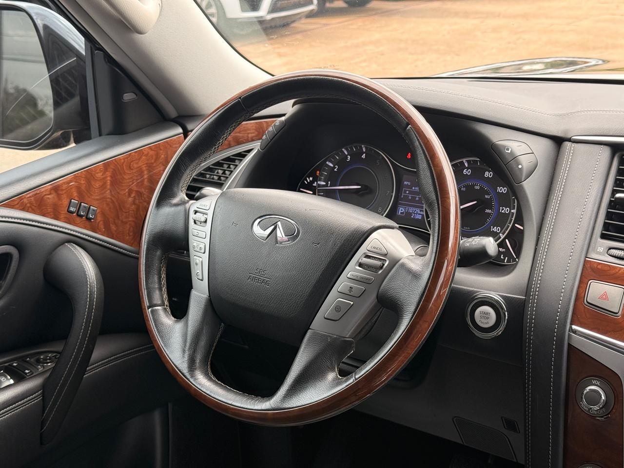 Infiniti QX80 LUXE 2019